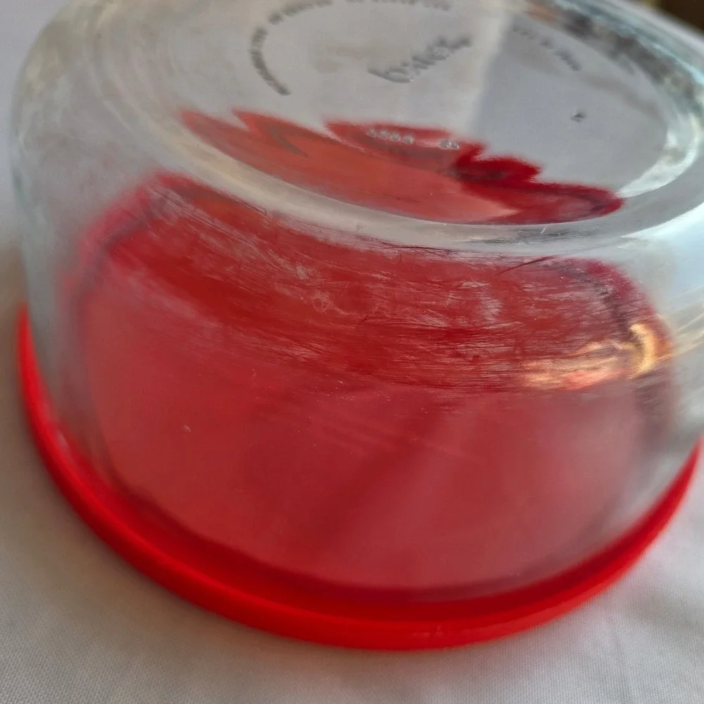 Pyrex 7402-PC 6 Cup Round Glass Food Storage Container with Red Lid 1.5 Qt